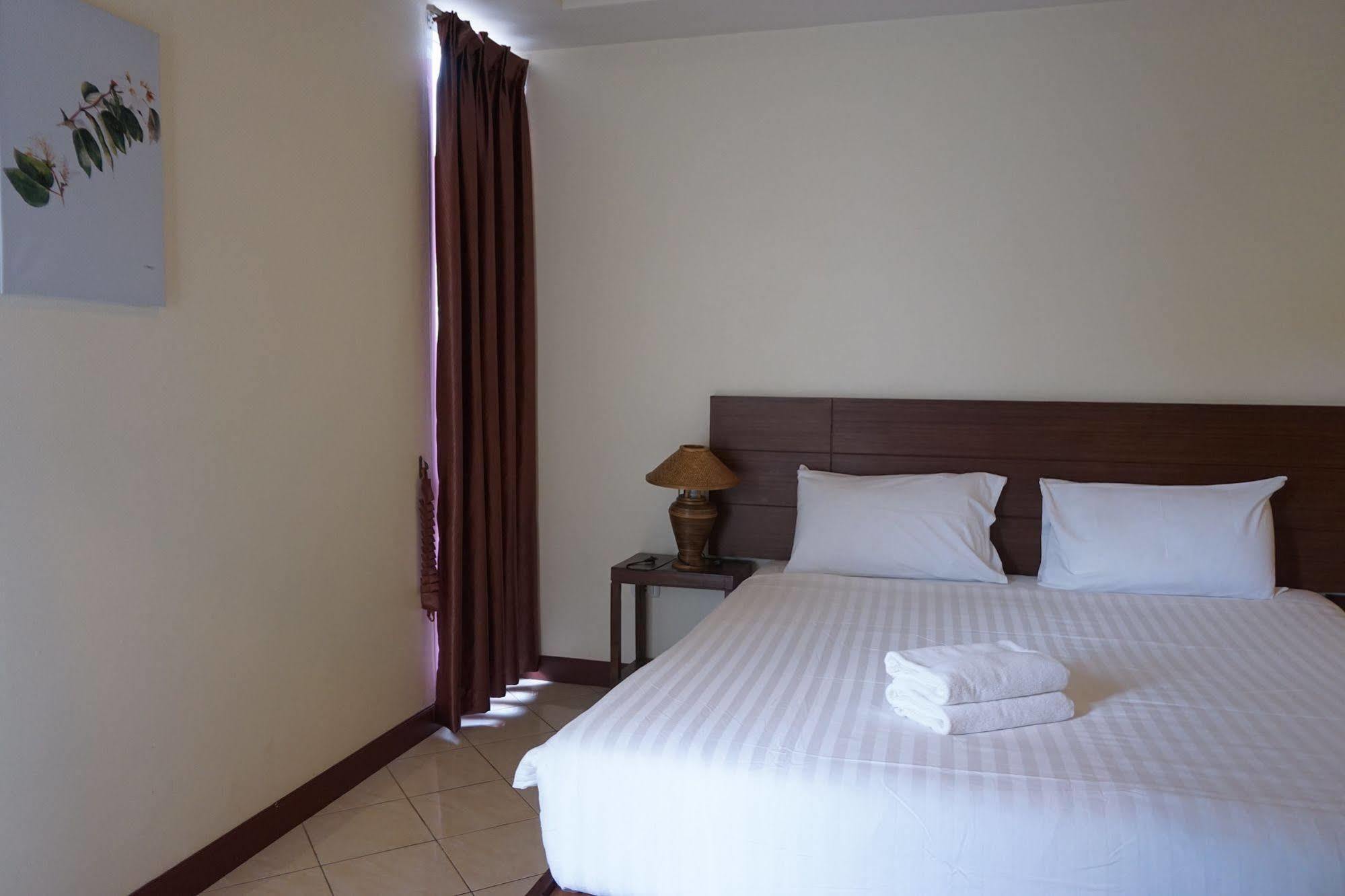 The One Residence Udon Thani Exterior foto